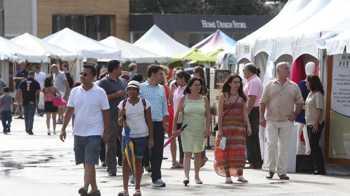 Vista general del Festival Cultural Hispano de Coral Gables que regresó el sábado por sexta vez para impulsar el arte y la cultura hispana en Estados Unidos.