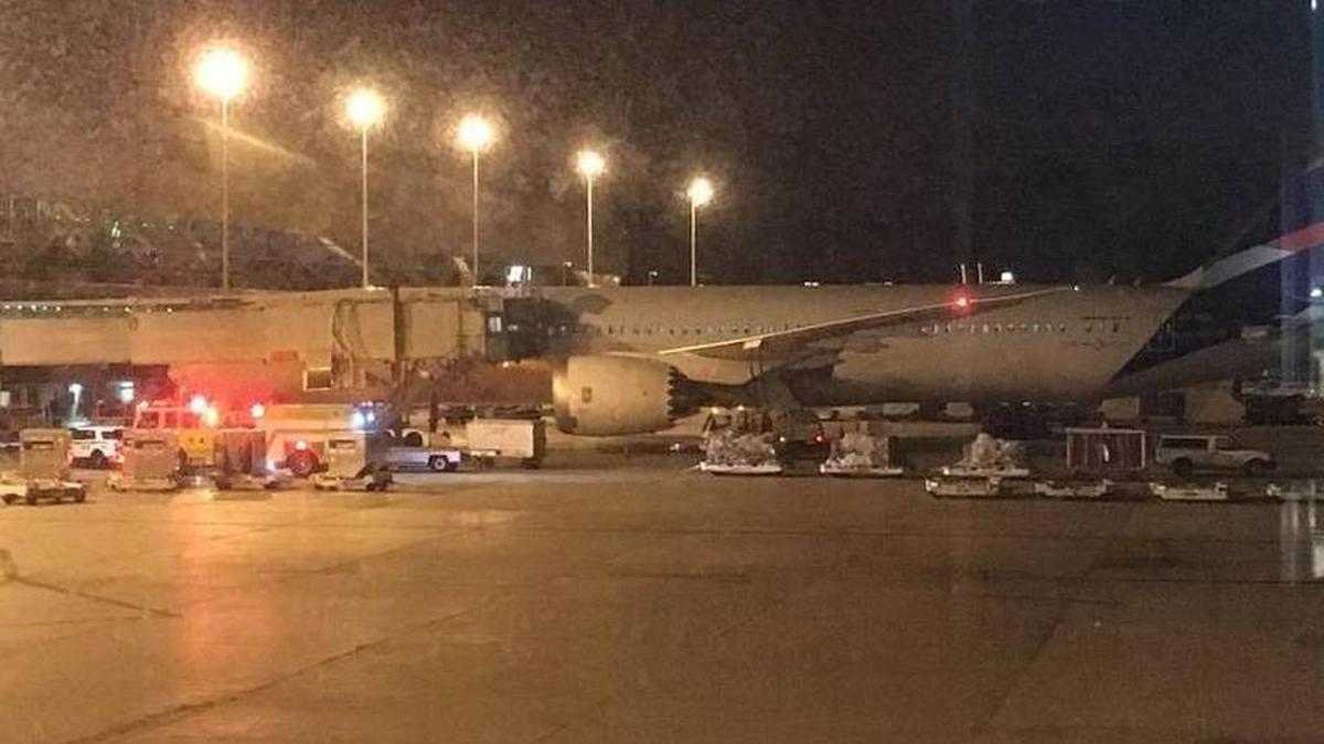 La pista del Aeropuerto Internacional de Miami, en donde se reportó un incidente irregular con un hombre armado con un cuchillo.