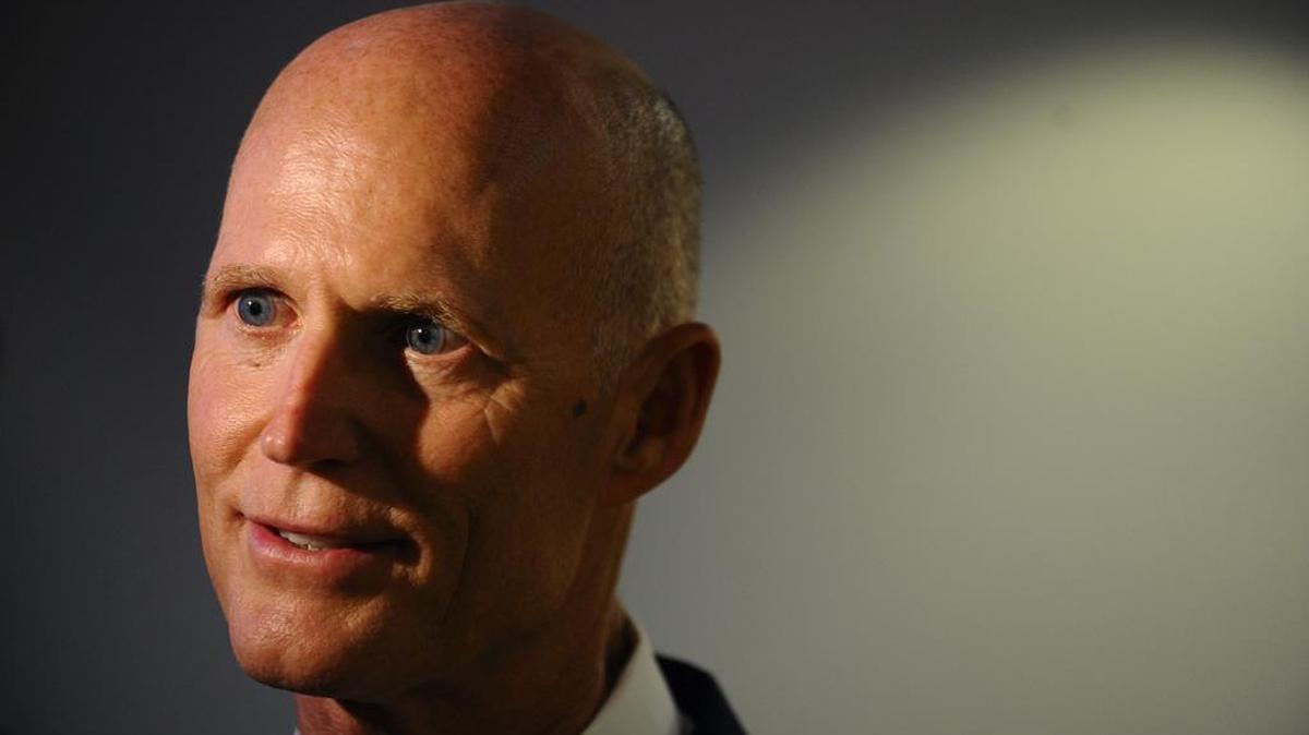 Rick Scott, gobernador de Florida, le pidió por medio de una carta al gobernante cubano Raúl Castro que tomara medidas para que los habitantes de la isla puedan vivir en un país con democracia y “libertad absoluta”. Imagen de archivo del 9 de junio de 2016.
