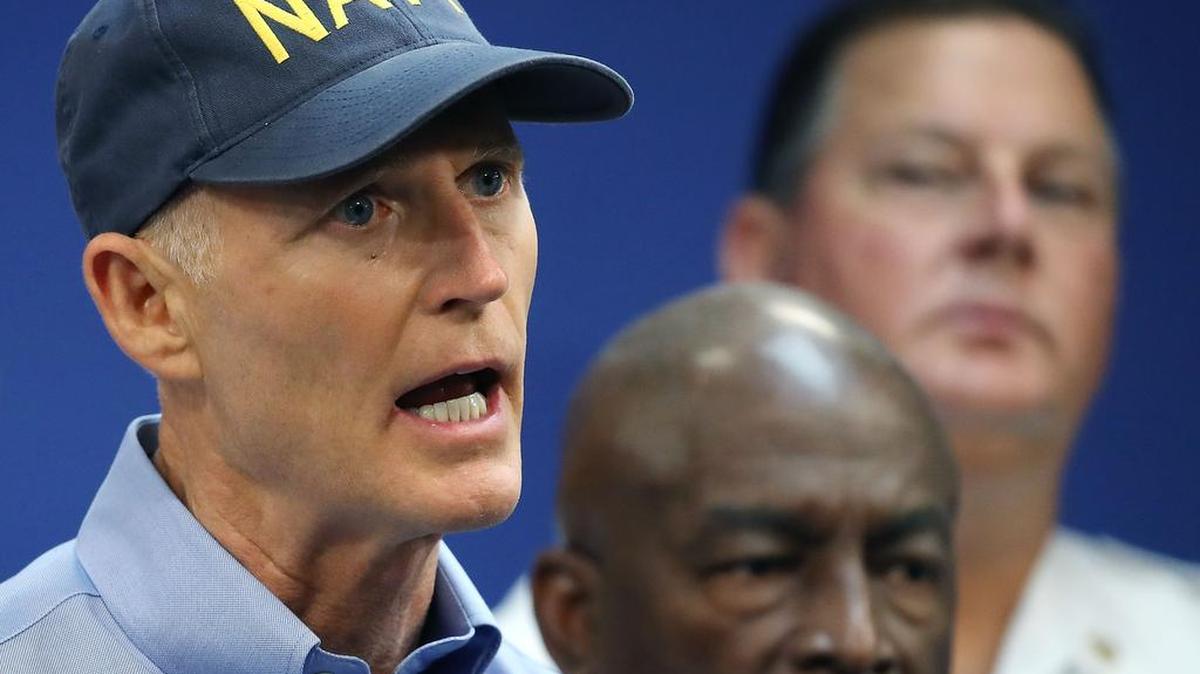 El gobernador de Florida, Rick Scott, anuncio el cierre de las escuelas públicas a todos los niveles educativos hasta el lunes 11 de septiembre de 2017.