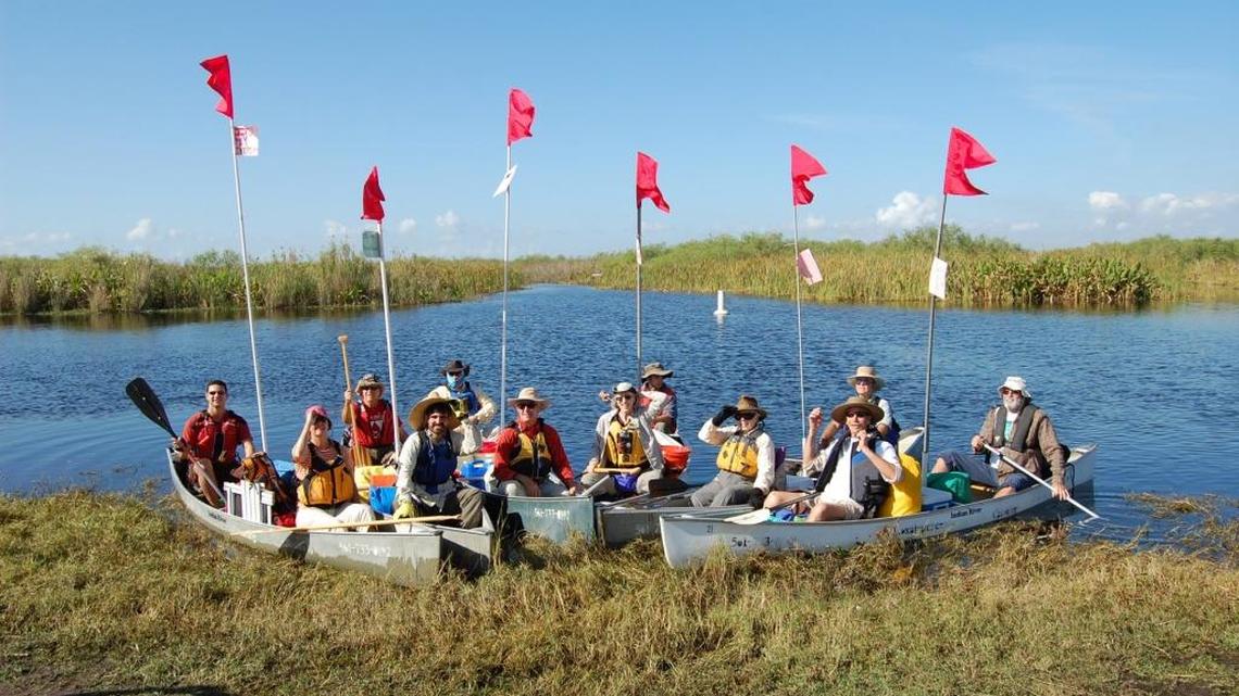 Este viernes 30 y el sábado 31 de marzo todavía se puede disfrutar de los popularmente conocido Timeless Travel Canoe Trips, viajes gratuitos en canoa .