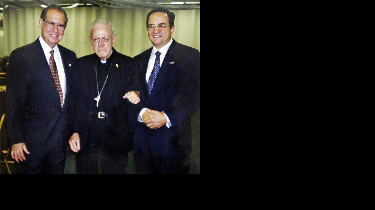 
Lorenzo de Toro, el monseñor Eduardo Boza Masvidal y Germán Miret en una foto de archivo.
