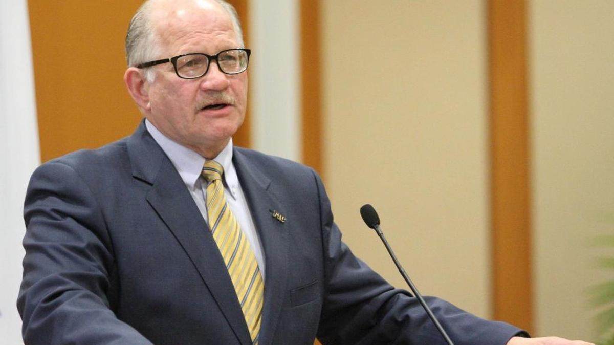 Mark B. Rosenberg, presidente de FIU y presidente ejecutivo de la Cámara de Comercio del Gran Miami, moderará el jueves una discusión donde se examinarán las conclusiones de un panel de líderes de negocios y de la comunidad local en la escena empresarial de Miami.