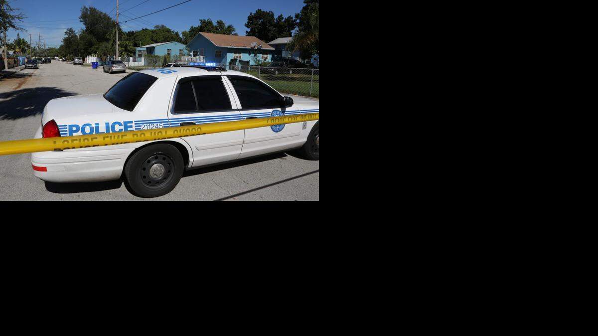 
Dos menores de 10 y 17 años que jugaban en la calle resultados heridos de bala y están en condición estable tras un tiroteo ocurrido el martes en Miami después de un altercado.
