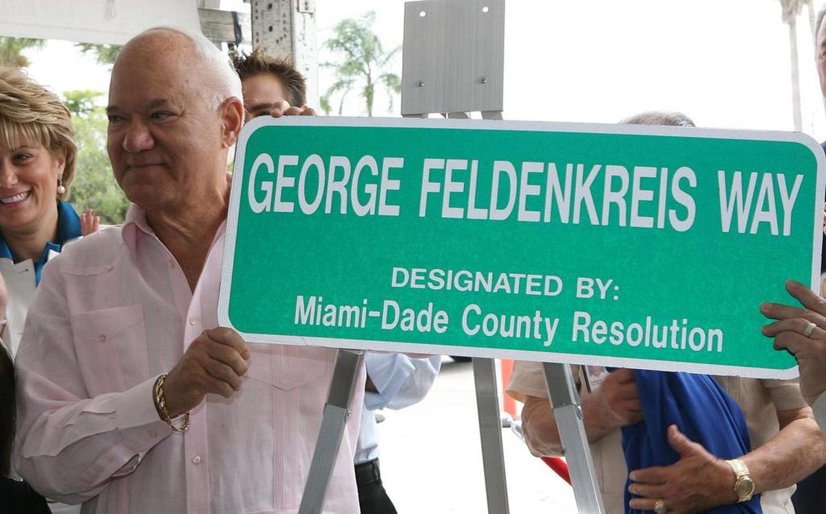 George Feldenkreis, el presidente de Perry Ellis, durante la presentación de George Feldenkreis Way en Doral. La comisión de Miami Dade y el alcalde de Doral inauguraron en mayo de 2007 la avenida 107, entre las calles 25 y 41.