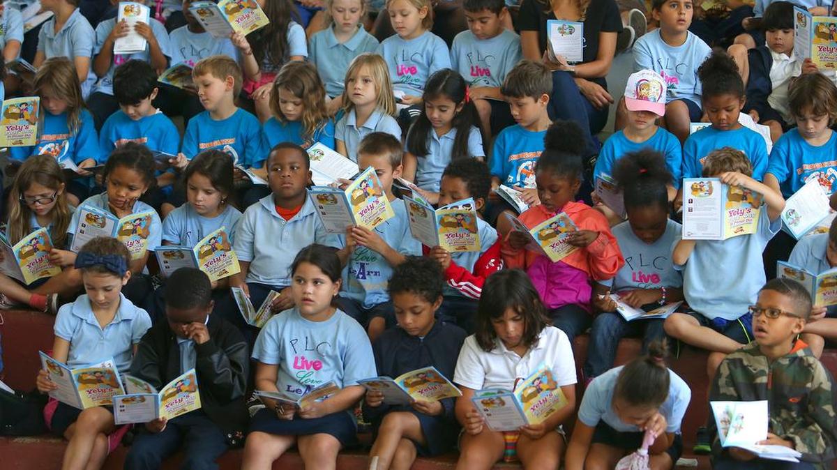 Los estudiantes hispanos de las escuelas de Miami-Dade están entre los mejores en lectura entre las áreas metropolitanas del país.