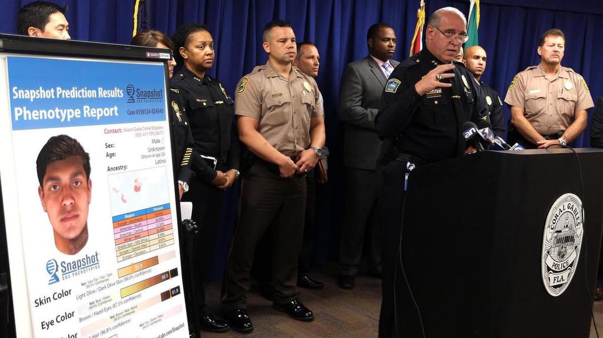 
El jueves por la mañana Ed Hudak, jefe interino de la Policía de Coral Gables, habló en una conferencia de prensa junto a las autoridades policiales de departamentos vecinos, donde detallaron sus preocupaciones y dieron a conocer una imagen del individuo. 


