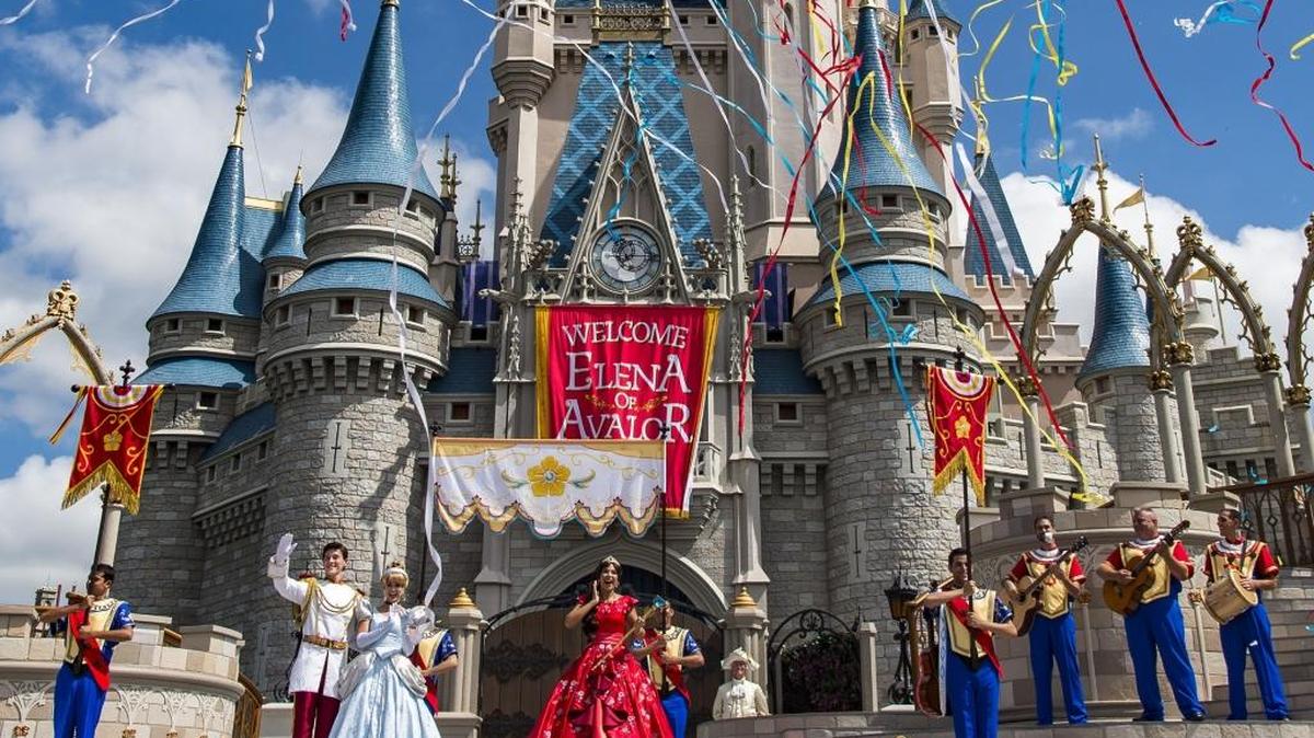 El icónico castillo del Magic Kingdom de Disney World en Orlando, en esta foto de archivo de agosto del 2016.