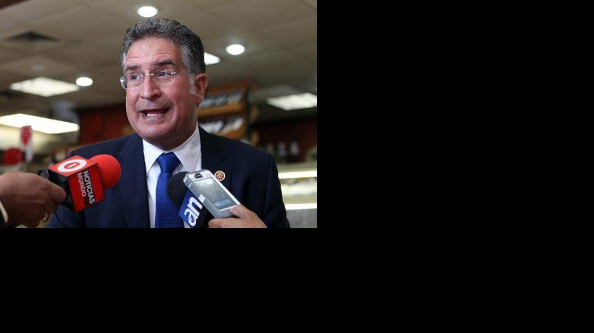 <cutline_leadin>Joe Garcia</cutline_leadin>