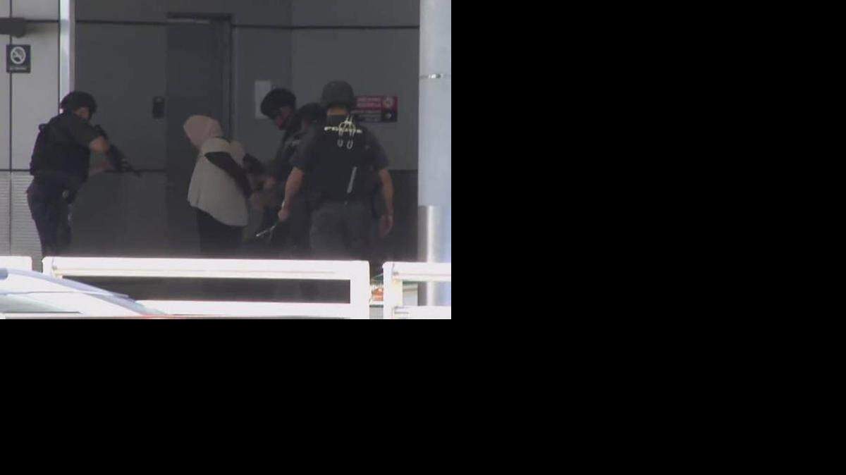 
Mujer arrestada en el Aeropuerto Internacional de Miami.
