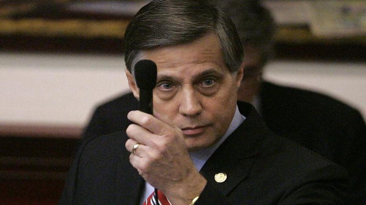 El representante Larry Metz, R-Yalaha, durante una sesión en Tallahassee, Florida, en esta foto de archivo del 3 de mayo del 2011.