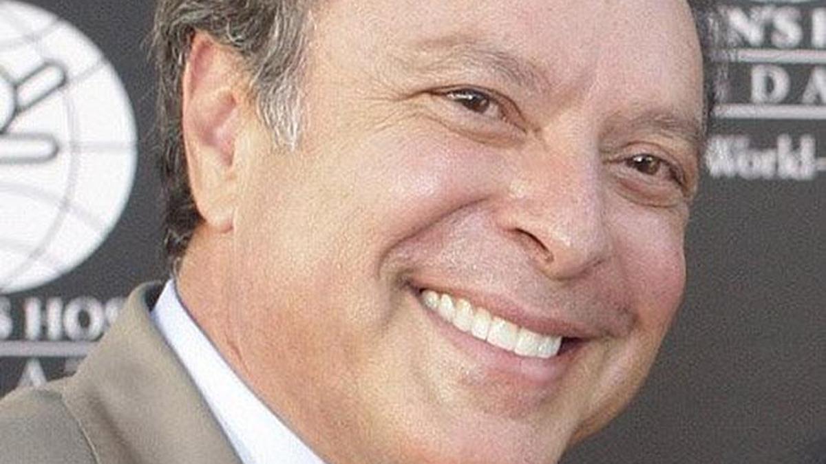 El empresario y mecenas Mike Fernández ha lanzado una campaña contra el candidato republicano Donald Trump.