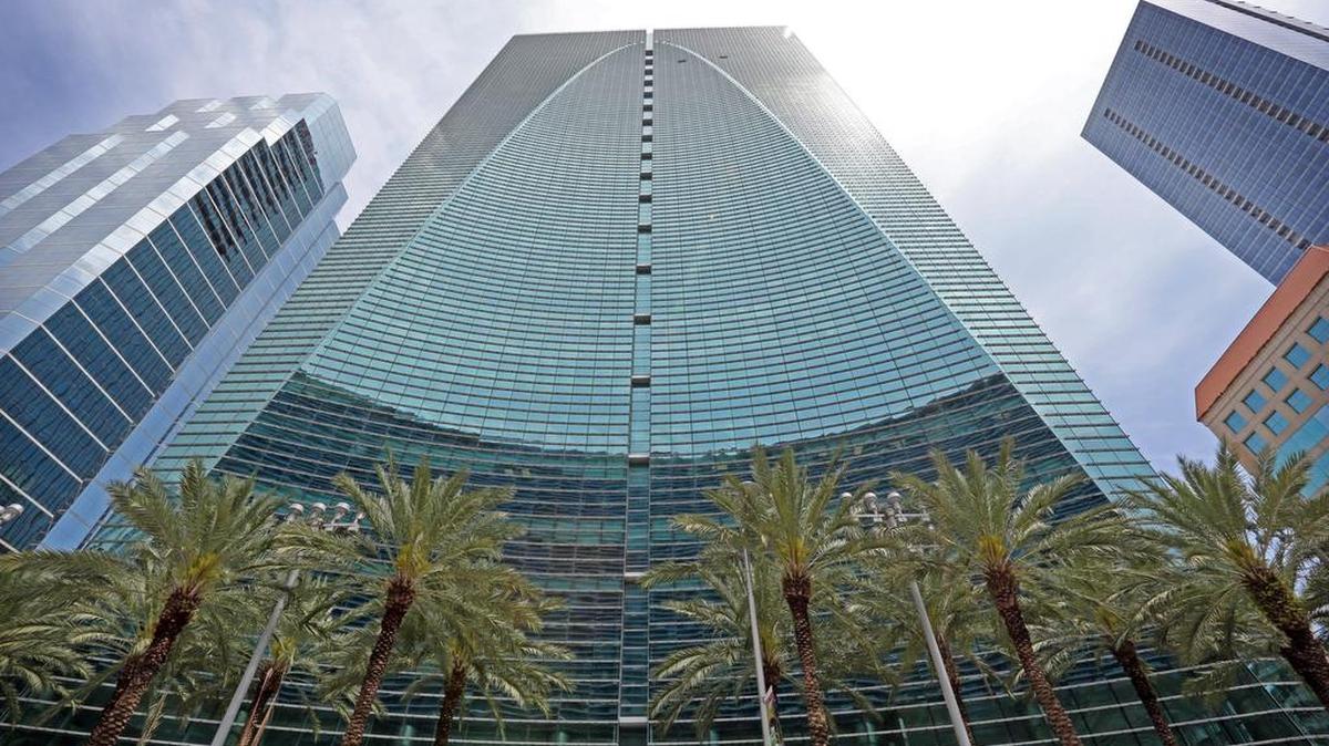 El lujoso edificio Brickell Arch (antes Espirito Santo Plaza) en el 1395 Brickell Ave de Miami.