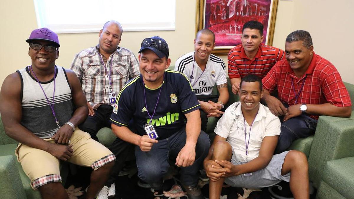 
Estos cubanos salieron hacia Ecuador por separado, y se conocieron en diferentes puntos del trayecto, mientras atravesaban varias fronteras para llegar a México.


