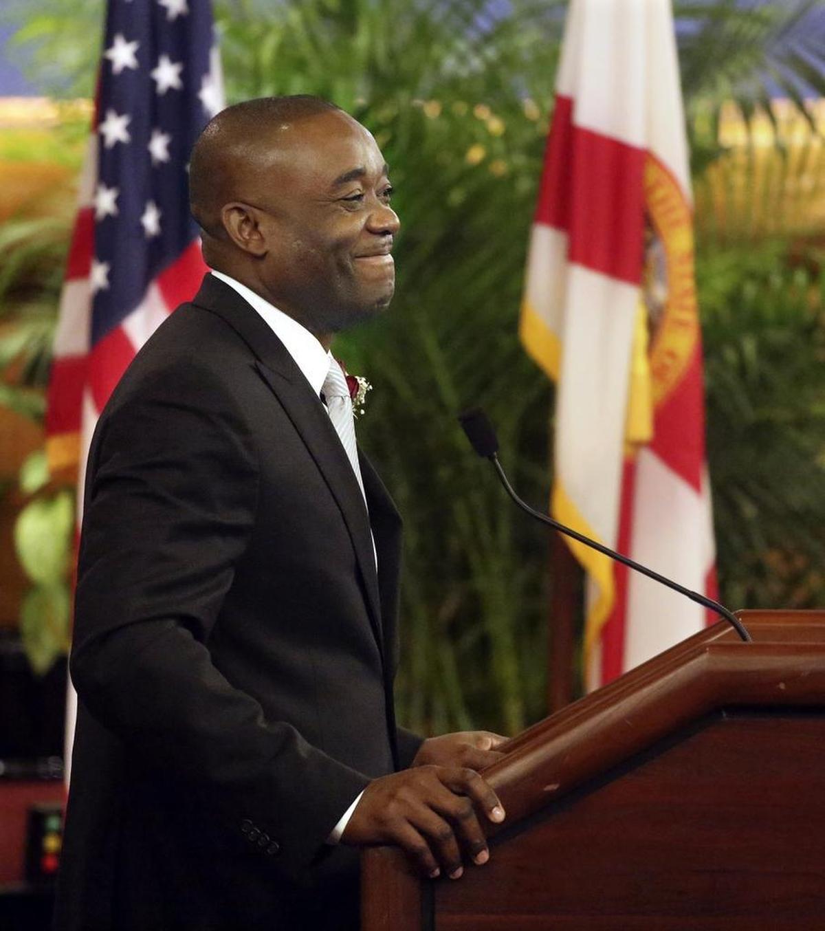 El comisionado del Condado de Miami-Dade Jean Monestime.