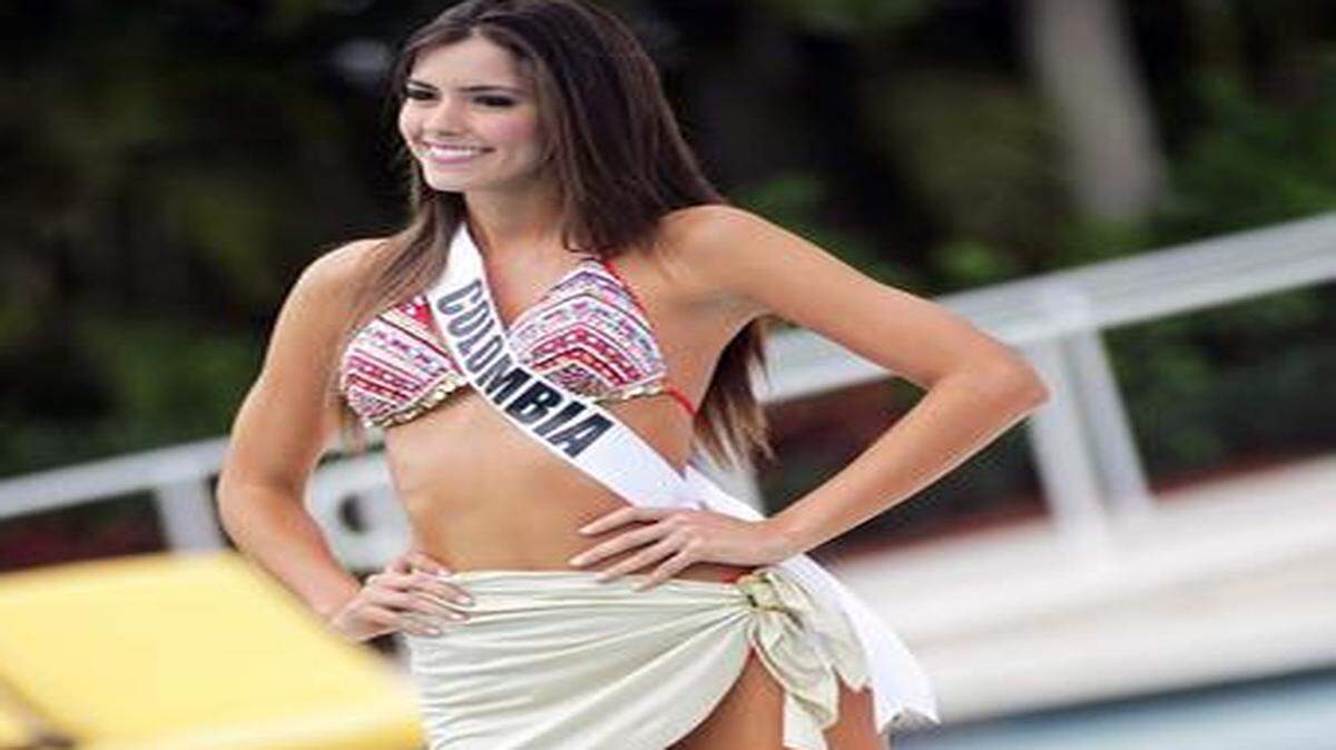 
Miss Colombia Paulina Vega, quien fue coronada Miss Universo 2014 el domingo, modela un traje de baño Yamamay el 13 de enero de 2015.
