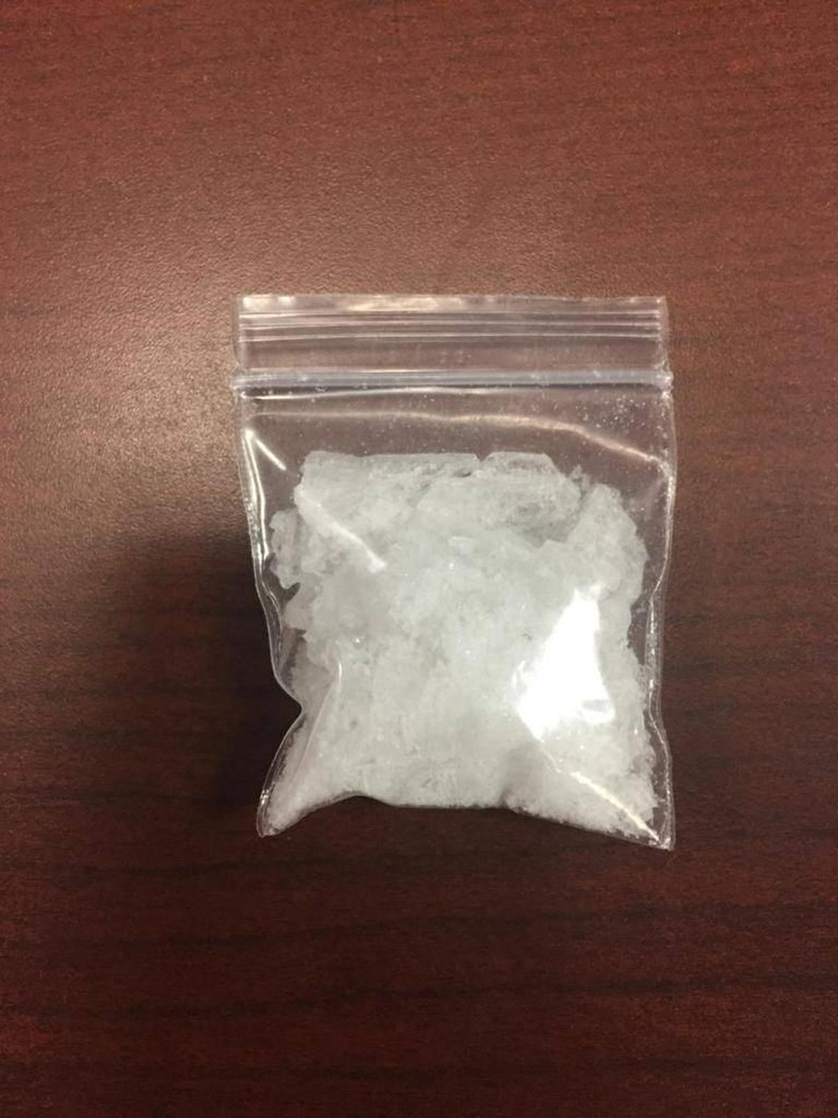 Metanfetamina en cristal de alta pureza decomisada por las autoridades en Hialeah hace unos meses.