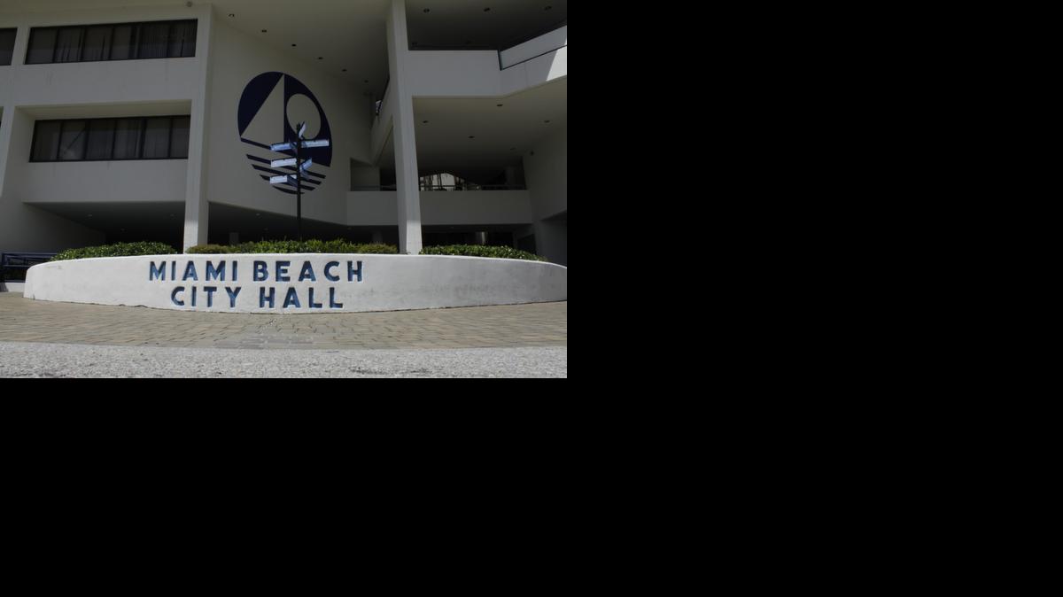 
La Ciudad de Miami Beach no ha podido recaudar los casi $19 millones por estacionamiento de los constructores, dinero que se suponía se utilizara para mejorar las instalaciones de parqueo de la ciudad.
