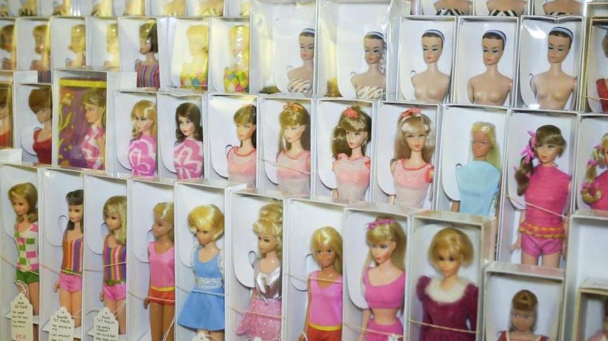 Un hombre de Miami fue arrestado por tener una libra de marihuana escondida en una caja de muñeca Barbie.