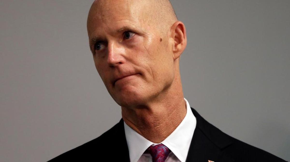 El gobernador de Florida Rick Scott dijo el jueves que los residentes de Florida deben estar preparados para sentir los efectos de la onda tropical que se acerca.