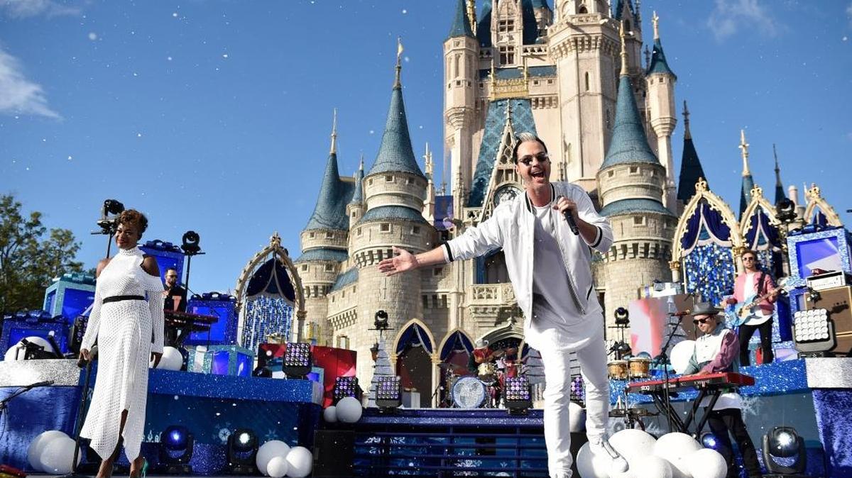 Presentación de un espectáculo navideño en Magic Kingdom el 5 de noviembre del 2017.