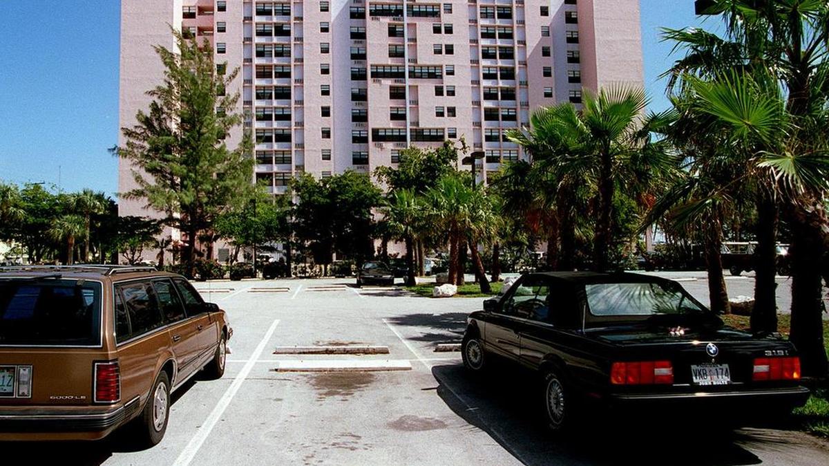 
Rebecca Towers situado en el 200 Alton Road, Miami Beach.
