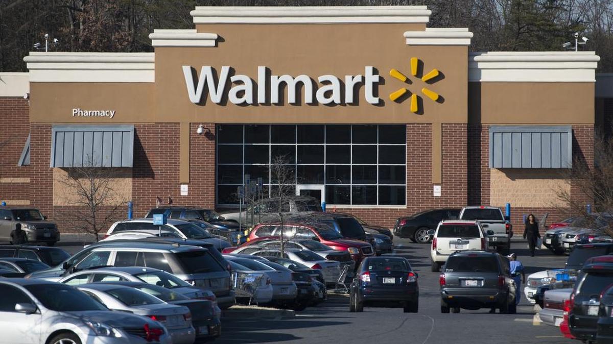 La fachada de una tienda Wal-Mart.