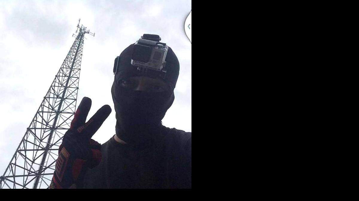 
El hombre, cuya identidad no ha sido revelada, es acusado del delito de traspasar una obra de construcción y enfrentaría  una pena carcelaria o multas de hasta $10,000.
