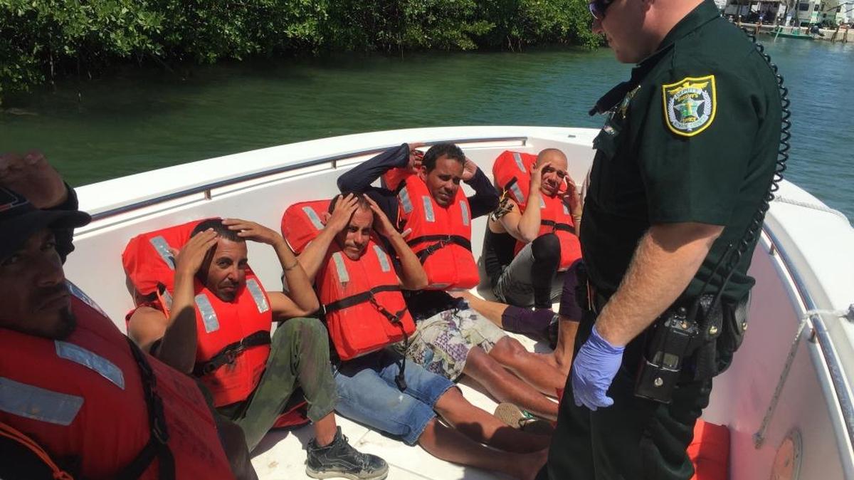 Dos grupos de balseros cubanos llegaron este viernes a las costas de los Cayos de Florida, según confirmaron las autoridades del condado Monroe.