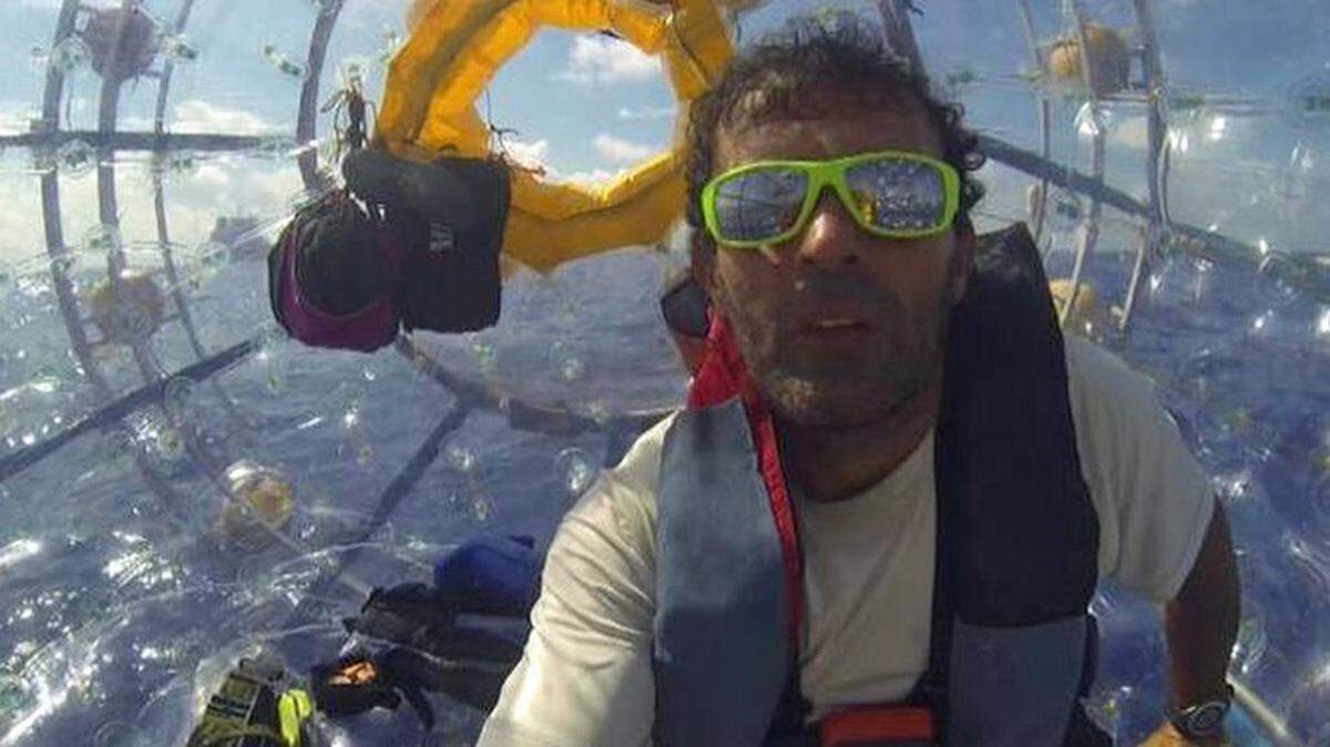 Reza Baluchi zarpó de Miami el sábado a pesar de haber recibido el pasado una carta del Servicio Guardacostas donde le advertía que no saliera. Cortesía CBS4