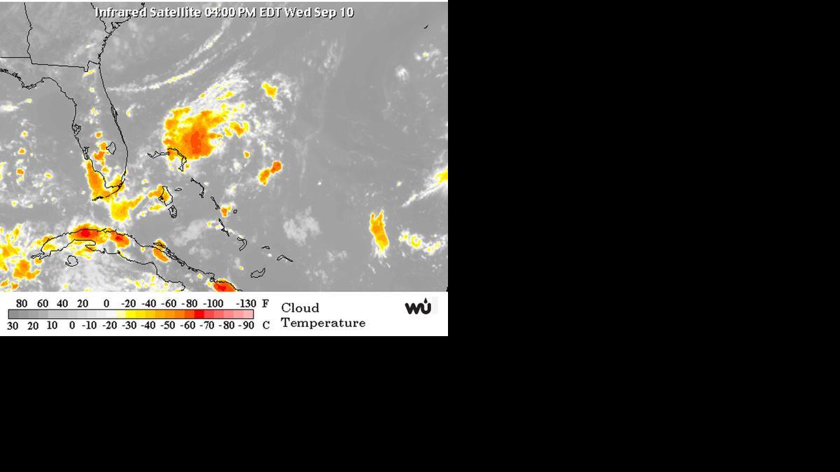 
Imagen de satélite que muestra una tormenta avanzando por las Bahamas y acercándose a la Florida. 
