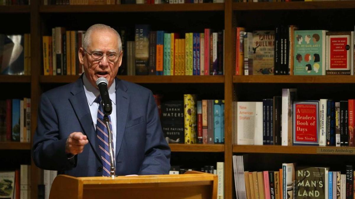 Jorge Riopedre en la presentación de su libro ‘Cuba sin censura: Memorias de Radio Martí’.
