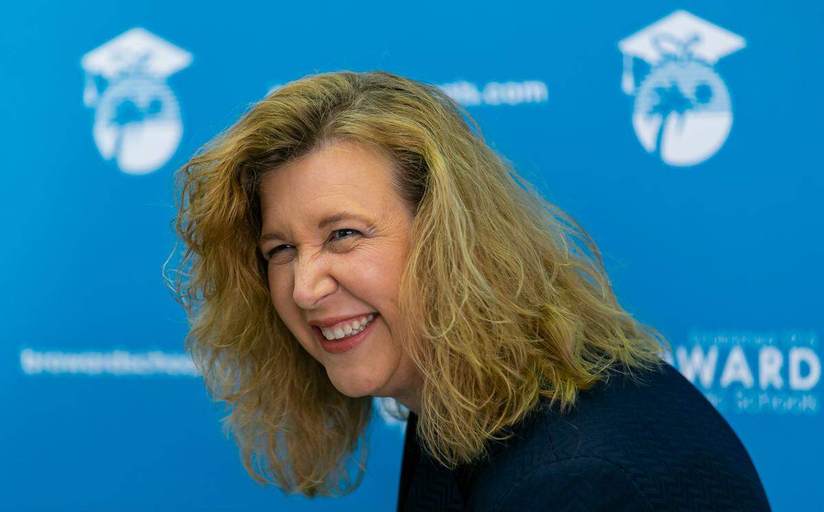 La superintendente de las Escuelas Públicas de Broward, Vickie Cartwright, que fue contratada por el distrito antes del inicio del curso escolar 2021-2022.