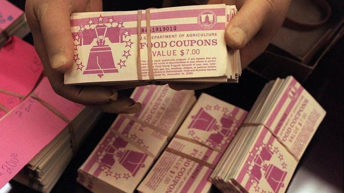 El sur de la Florida alcanzó otro hito negativo en la historia de estafas, en lo que el Departamento de Justicia calificó como “la estafa combinada más grande de tráfico de tarjetas de alimentos de toda la historia”.