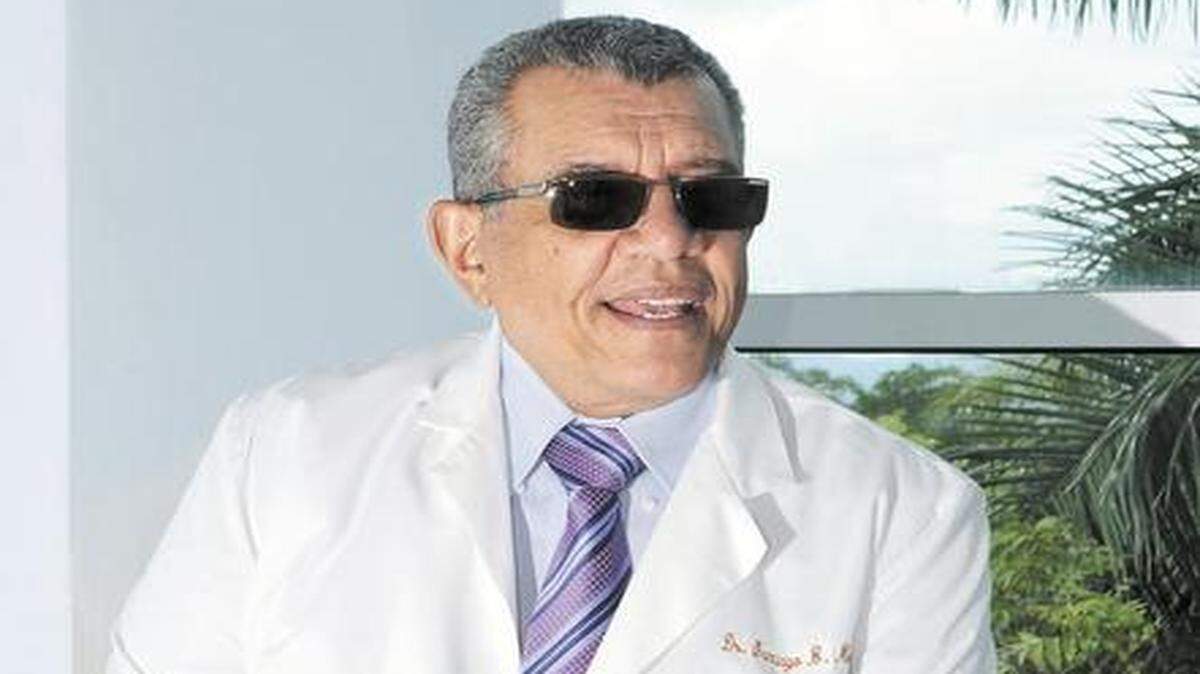 
El doctor Santiago Bernabe Montoya de Miami durante una entrevista en octubre del 2013 en Managua, Nicaragua.
