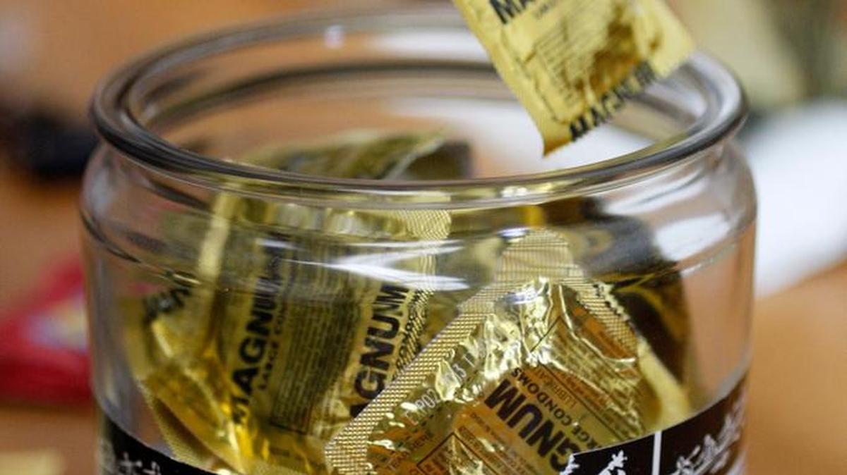 El constante y correcto uso de preservativos es la estrategia más efectiva para prevenir una infección de transmisión sexual.