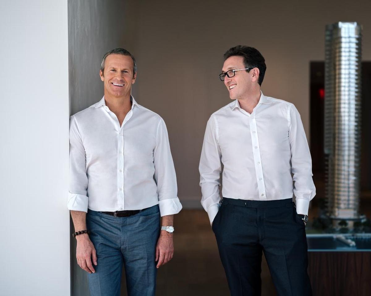 Vladislav Doronin (izq) y Jonathan Goldstein son los socios principales de la nueva torre de apartamentos Una, que se construirá en los terrenos de un edificio viejo en 175 SE 25 St. en Brickell.