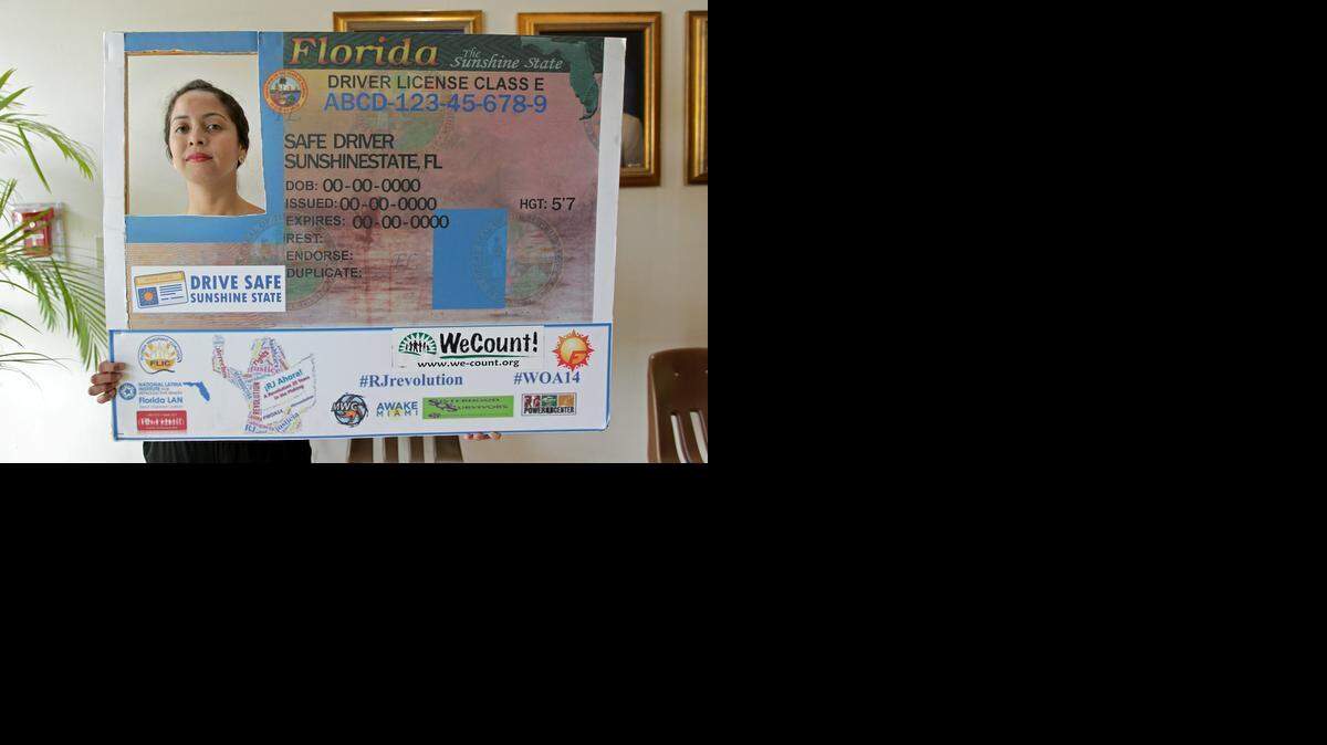 
Luisana Pérez, miembro de la campaña Drive Safe Sunshine State, explicó que la legislación no sólo beneficiaría a los indocumentados, la propuesta también tendría un impacto económico y mejoraría la seguridad vial en el estado. 
