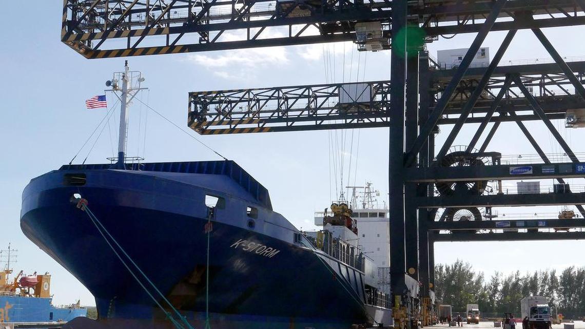 Las primeras exportaciones legales de Cuba a Estados Unidos en más de 50 años llegaron el martes a Port Everglades, en Fort Lauderdale.