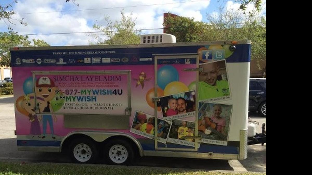 
Este fue el tráiler de comida de la organización MyWish4U que fue robado el lunes en Sunrise, Condado Broward.
