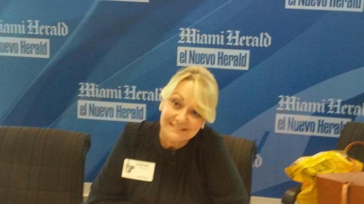 Mikki Cantón habla sobre su proyecto de hacer que la gente se comporte de forma más educada.