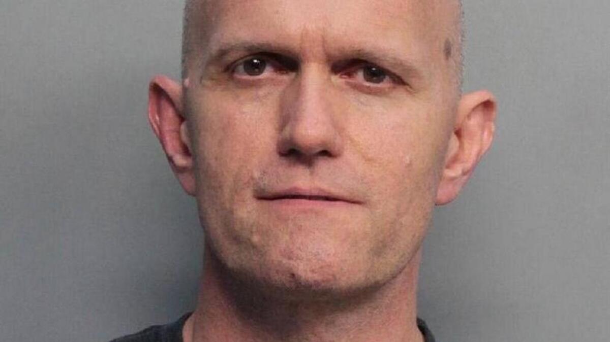 Dale Leary fue hallado muerto y su ex mujer, Claudia Leary, inconsciente en el interior de un auto en su vivienda en Cutler Bay.
