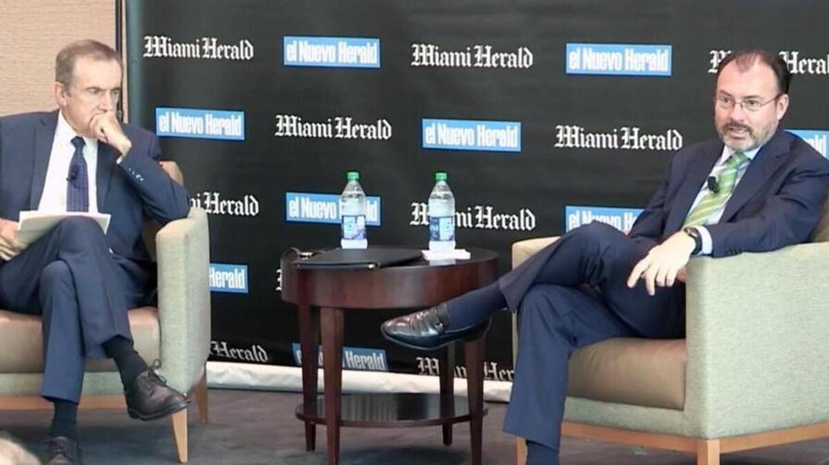 El canciller de México, Luis Videgaray Caso, invitado de Americas Conference Series con Andrés Oppenheimer, habla el martes 30 de mayo del 2017 en el Braman Miller Center de la Universidad de Miami.