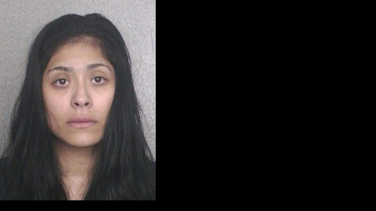 Analiz Osceola ha sido acusada por la muerte violenta del niño Ahziya Osceola.