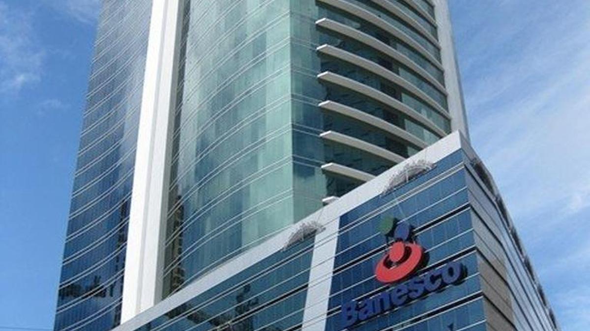 El edificio donde funciona la sede de Banesco en Panamá.