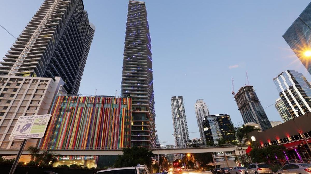 Exterior del edificio SLS Brickell.
