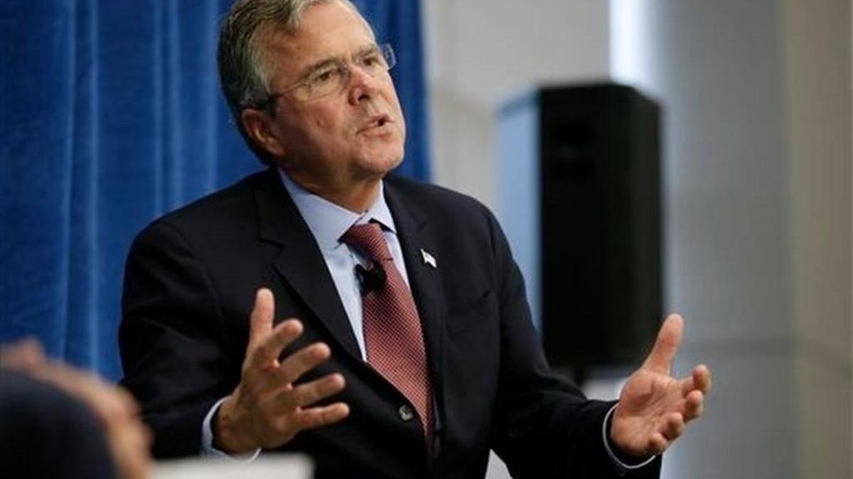 
Jeb Bush habla en Davenport, Iowa, el 13 de agosto pasado.
