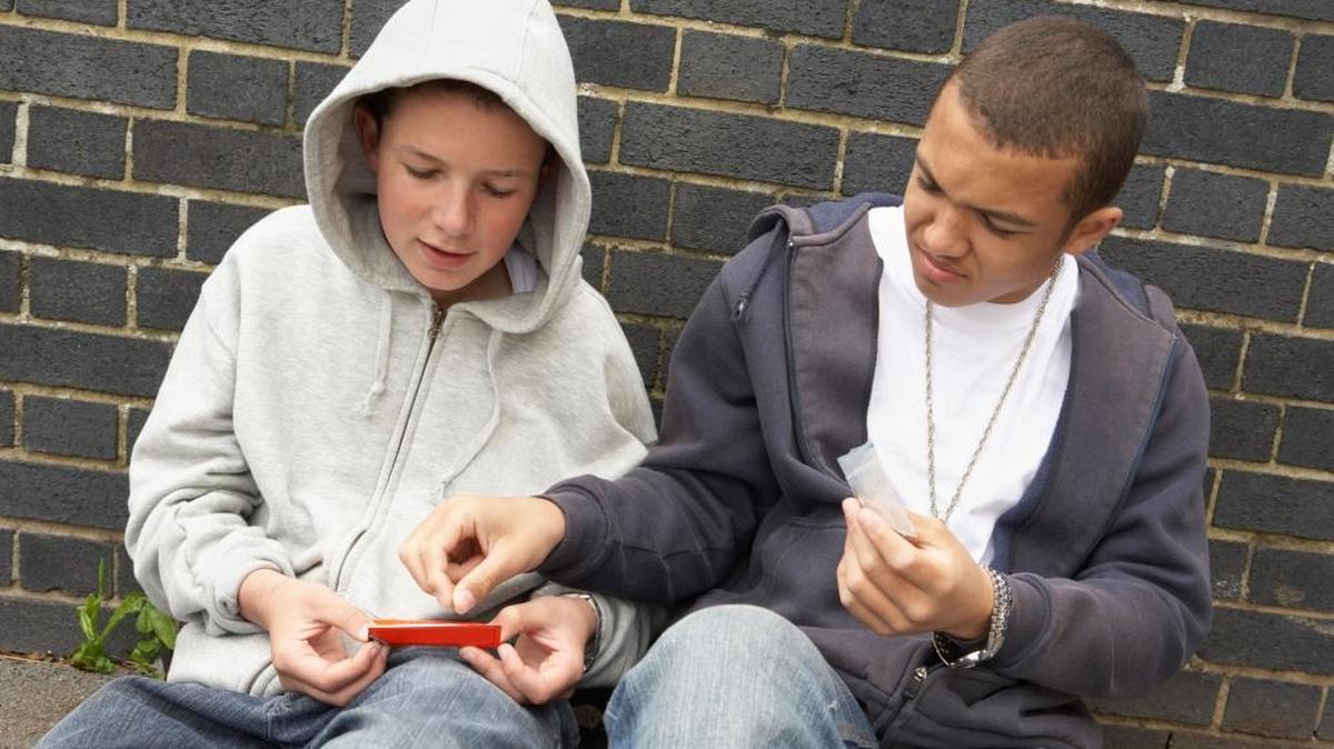 Más del 90% de los adultos que desarrollan un desorden de adicción empezaron a usar sustancias prohibidas antes de cumplir los 18 años de edad