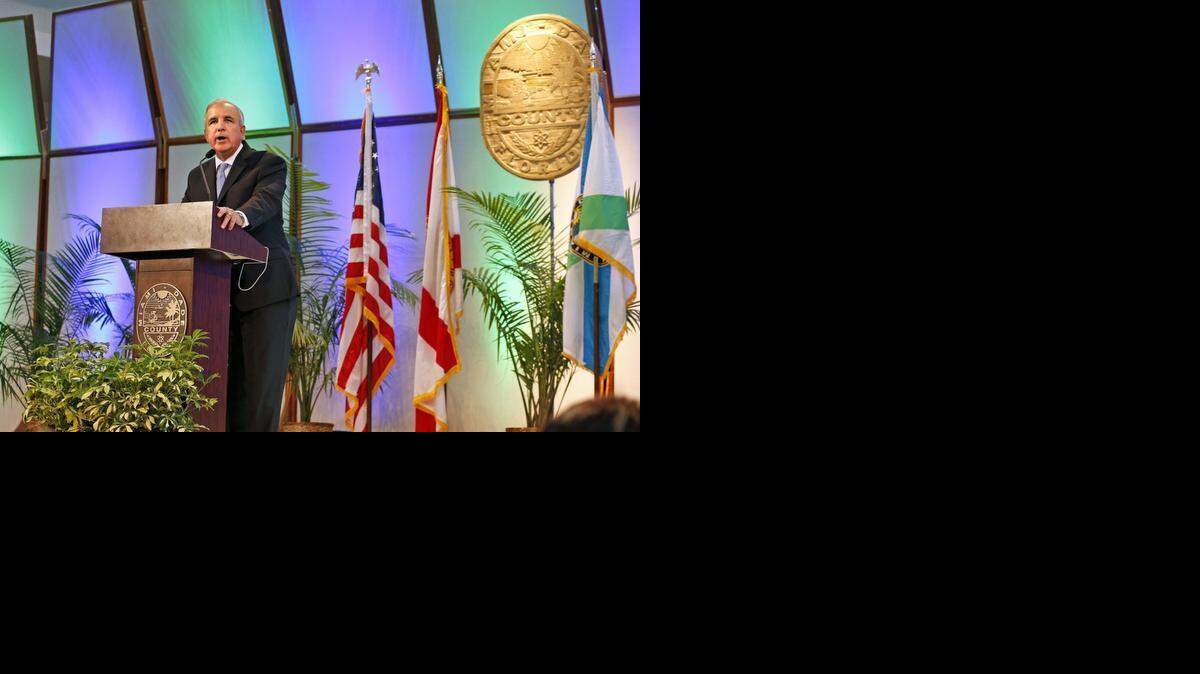 
El alcalde de Miami-Dade Carlos Giménez durante la presentación el jueves en FIU del Estado del Condado.
