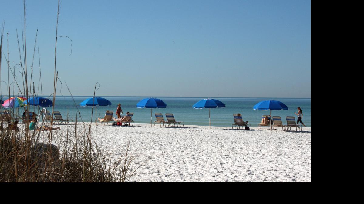 
La playa, localizada en el condado Sarasota, encabezó la lista de las 50 mejores playas en Estados Unidos que elaboró el portal de internet Tripadvisor.
